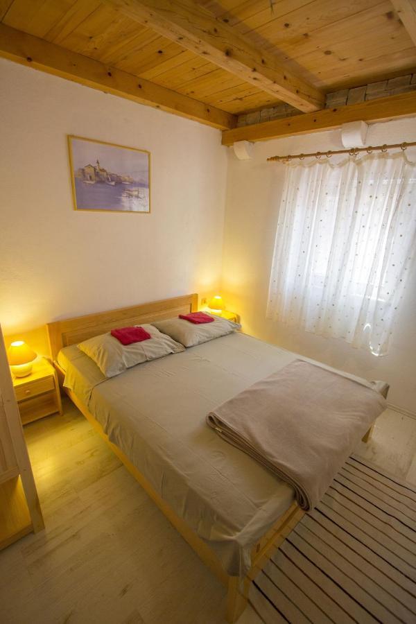 Seaside Secluded Apartments Cove Skozanje, Hvar - 5713 Gdinj Екстериор снимка